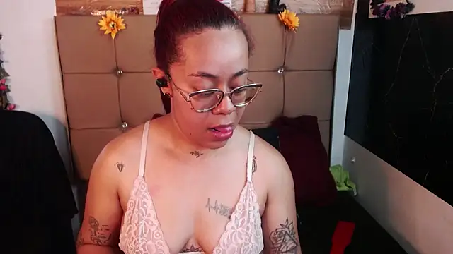 MIA  SPENCER online show from 02.04.26