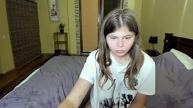 Lilly Jess online show from 09.22.25