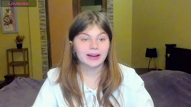 Lilly Jess online show from 10.20.25