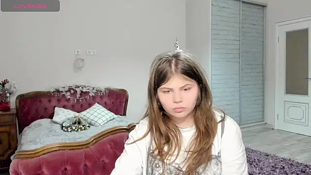 Lilly Jess online show from 12.21.25