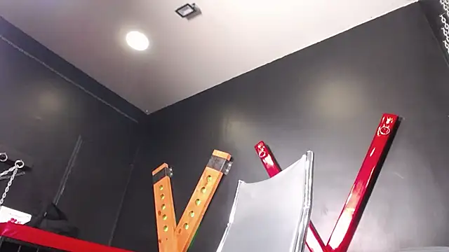 Matthewlodge online show from 09.18.25