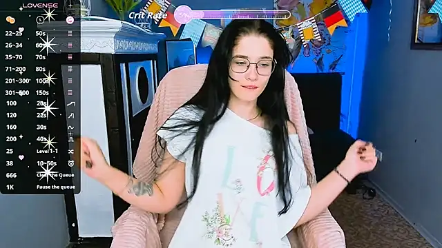 Snapshot of Charming_Mysteriousss chatting on 09.23.25 Charming Mysteriousss online show from 09.23.25