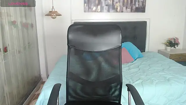  Luna Vixen online show from 10.30.25