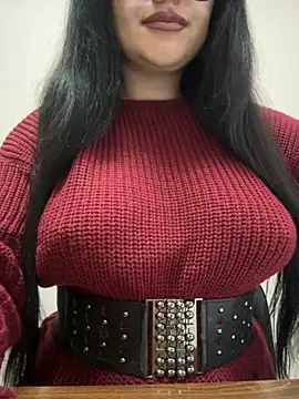 Molly-molly- online show from 11.25.25