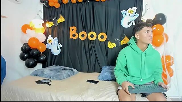 maicol cum23 online show from 10.11.25