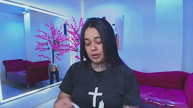 Black roseee online show from 02.05.26