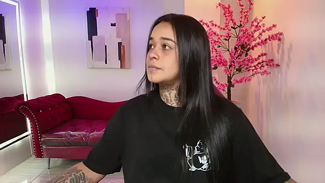 Black roseee online show from 02.14.26