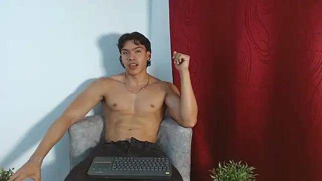 adriel escalante online show from 09.13.25