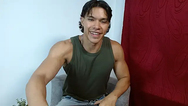 adriel escalante online show from 10.02.25