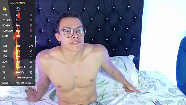 adriel escalante online show from 07.14.26