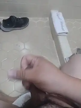 Santiagoqro85 online show from 12.17.25