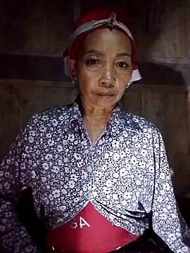 Snapshot of -Xuka-200 chatting on 11.01.25 -Xuka-200 online show from 11.01.25