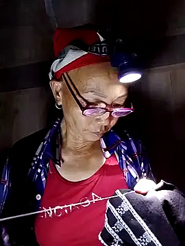 Snapshot of -Xuka-200 chatting on 11.09.25 -Xuka-200 online show from 11.09.25