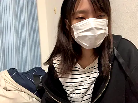 Snapshot of ituki_0415 chatting on 10.26.25 ituki 0415 online show from 10.26.25