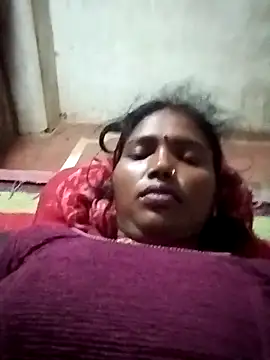 Snapshot of Cm_pooja chatting on 10.18.25 Cm pooja online show from 10.18.25