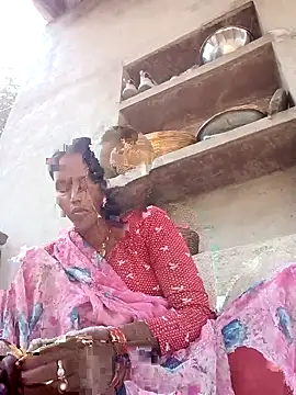 Snapshot of Cm_pooja chatting on 10.20.25 Cm pooja online show from 10.20.25