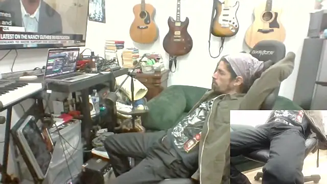 Snapshot of Stringin69 chatting on 02.08.26 Stringin69 online show from 02.08.26