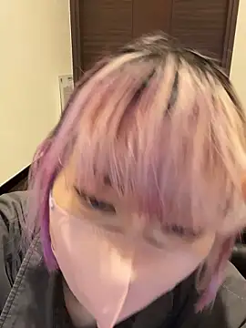 Snapshot of naginagisan chatting on 10.05.25 naginagisan online show from 10.05.25