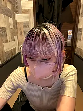 Snapshot of naginagisan chatting on 10.12.25 naginagisan online show from 10.12.25