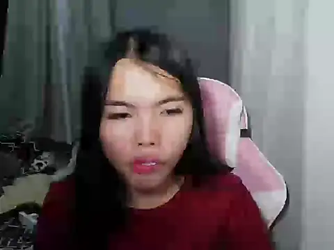 Snapshot of cutie_milker chatting on 05.01.26 cutie milker online show from 05.01.26