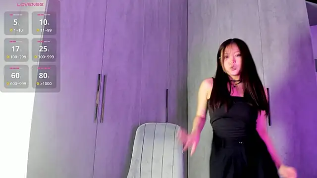 yanyaan online show from 09.20.25