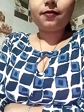 Snapshot of Hot-Pooja25 chatting on 02.01.26 Hot-Pooja25 online show from 02.01.26