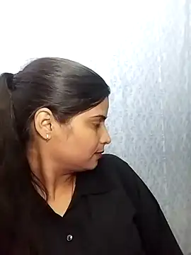 Snapshot of Hot-Pooja25 chatting on 02.03.26 Hot-Pooja25 online show from 02.03.26