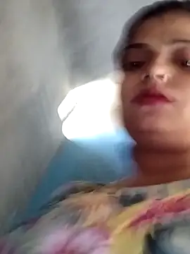 Hot-Pooja25 online show from 04.23.26