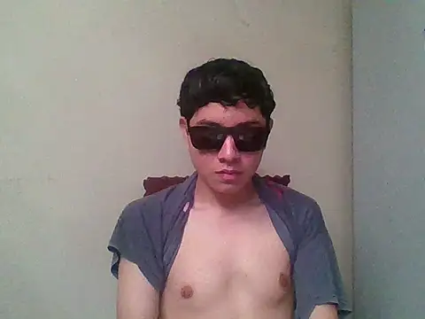 twinkboy593 online show from 10.10.25