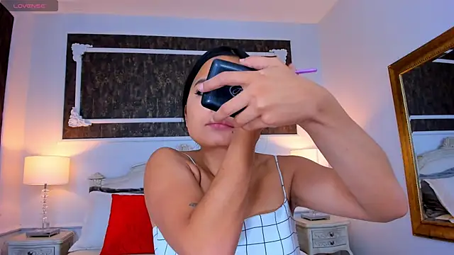 SharonBonet online show from 10.30.25