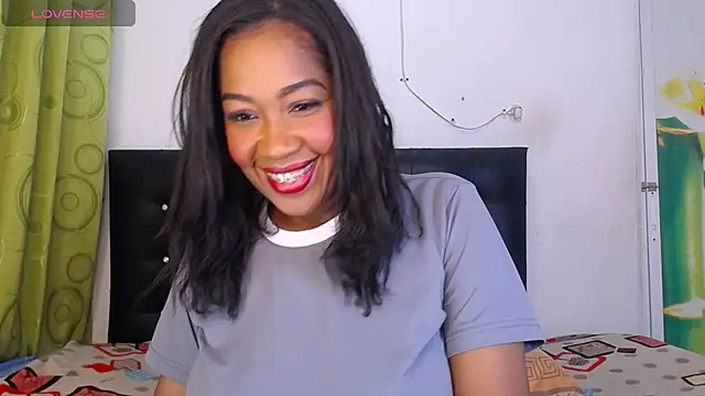 Snapshot of Gracce-Smith chatting on 10.08.25 Gracce-Smith online show from 10.08.25