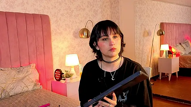 RobinBennett online show from 09.14.25