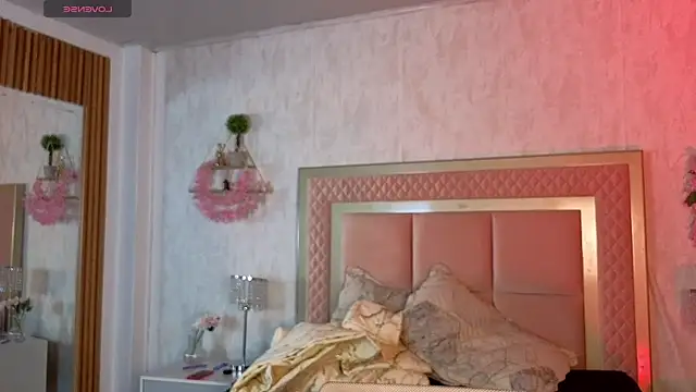 RobinBennett online show from 10.20.25