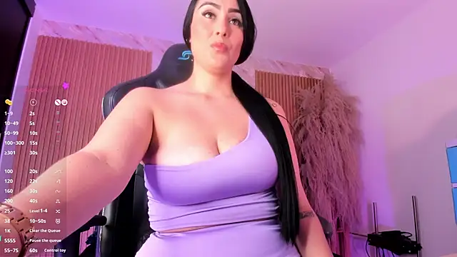 ashly moonn online show from 10.04.25