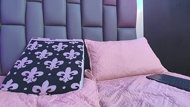 kissme luna online show from 09.16.25