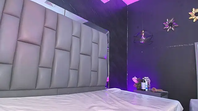 kissme luna online show from 11.14.25