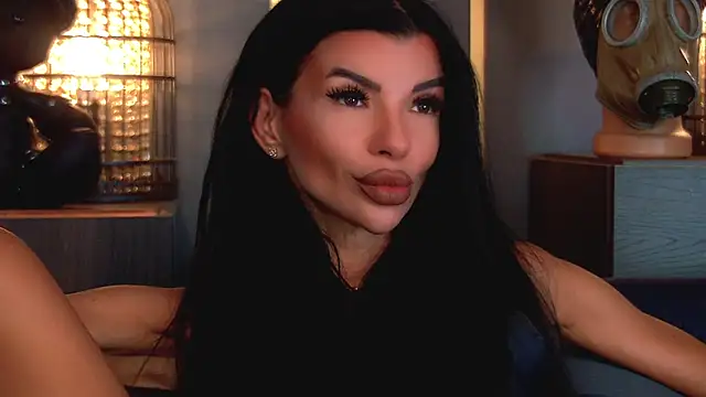 Snapshot of EleniaDevons chatting on 07.24.26 EleniaDevons online show from 07.24.26