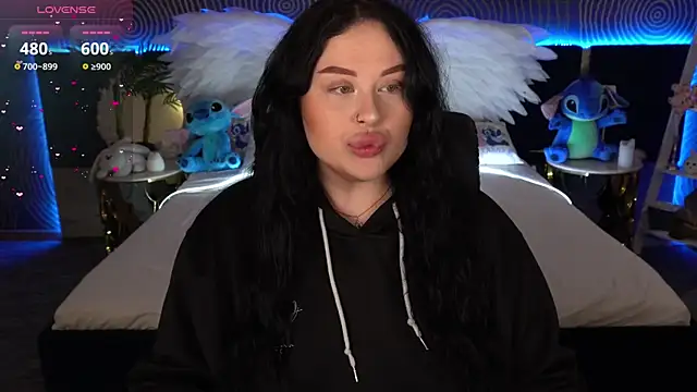 SerahMirabeli online show from 10.25.25