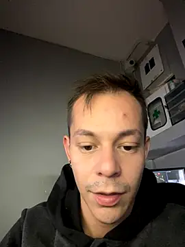 Snapshot of dimitryivanovv chatting on 10.08.25 dimitryivanovv online show from 10.08.25