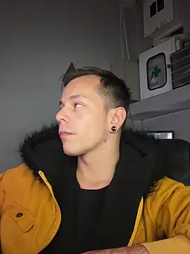 Snapshot of dimitryivanovv chatting on 10.09.25 dimitryivanovv online show from 10.09.25