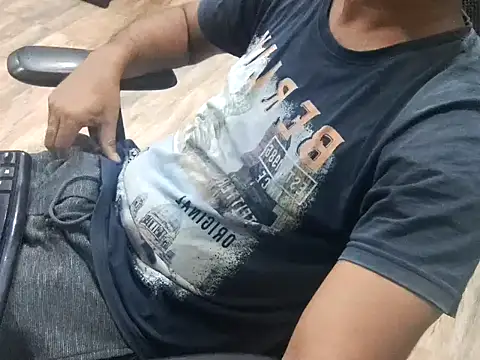 Snapshot of ZoroArcher chatting on 09.13.25 ZoroArcher online show from 09.13.25