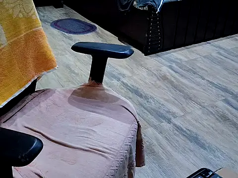 Snapshot of ZoroArcher chatting on 09.24.25 ZoroArcher online show from 09.24.25