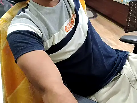 Snapshot of ZoroArcher chatting on 09.28.25 ZoroArcher online show from 09.28.25