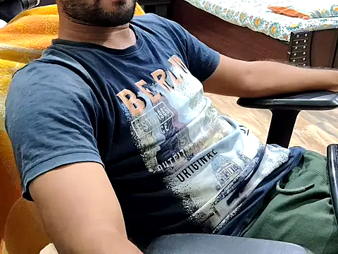 Snapshot of ZoroArcher chatting on 10.09.25 ZoroArcher online show from 10.09.25