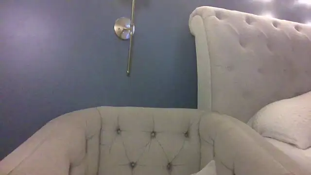 hothousewife33 online show from 09.28.25