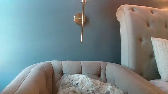 hothousewife33 online show from 10.03.25