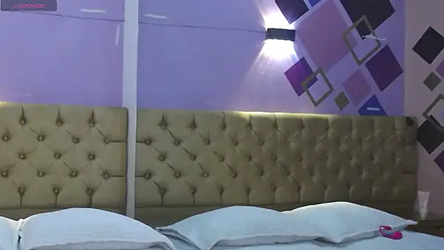 Aisha Noir online show from 10.01.25