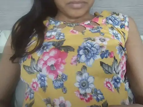 Snapshot of harleen-cam chatting on 09.26.25 harleen-cam online show from 09.26.25