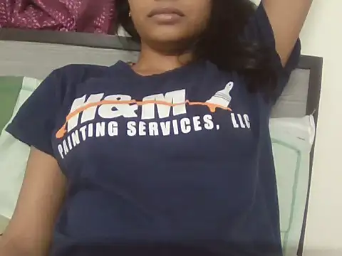 Snapshot of harleen-cam chatting on 09.29.25 harleen-cam online show from 09.29.25