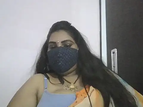 Snapshot of Nisha-telugu chatting on 10.04.25 Nisha-telugu online show from 10.04.25